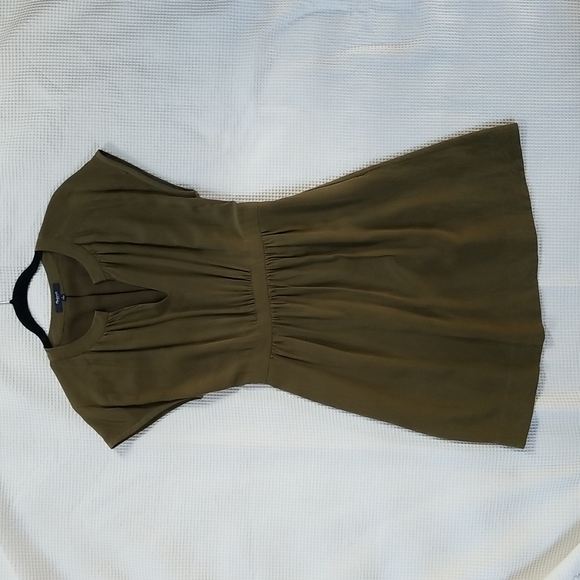 Madewell Dresses & Skirts - Madewell Dress - Olive Green - size 2